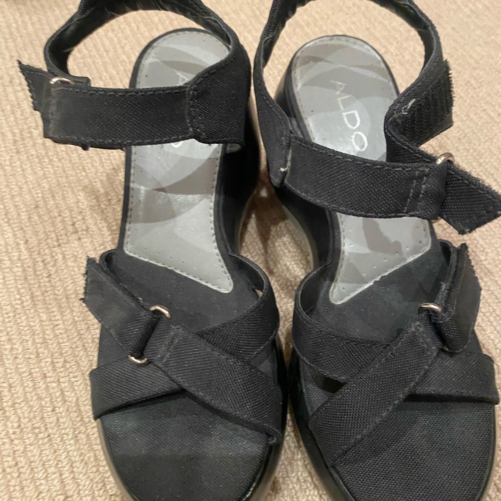 Aldo sandals strappy Velcro